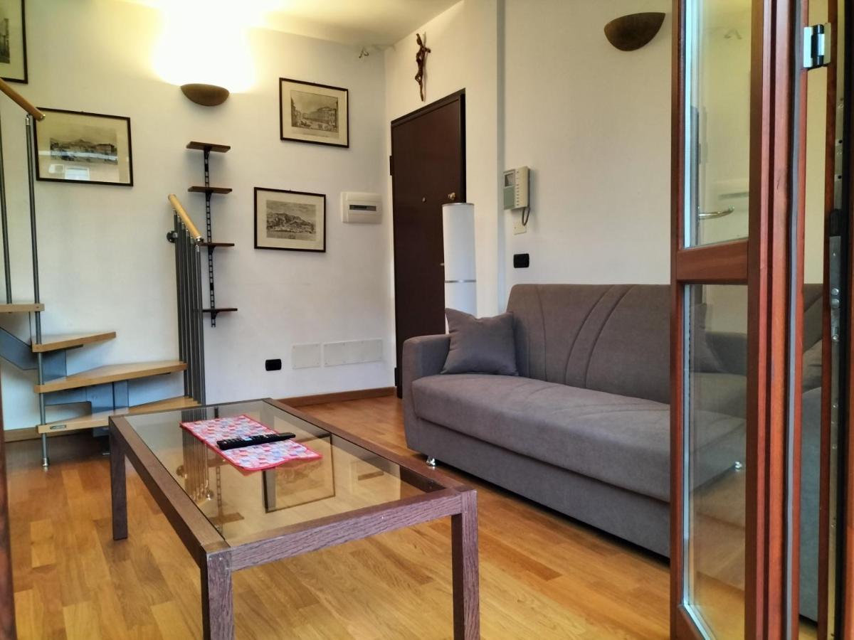 Casa Atene Milano Esterno foto